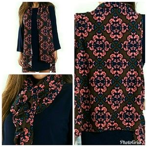 🎊 HP Best in Outerwear🎊Waterfall Vest or Scarf